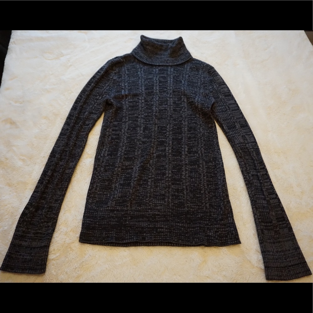 Ribbed Turtleneck